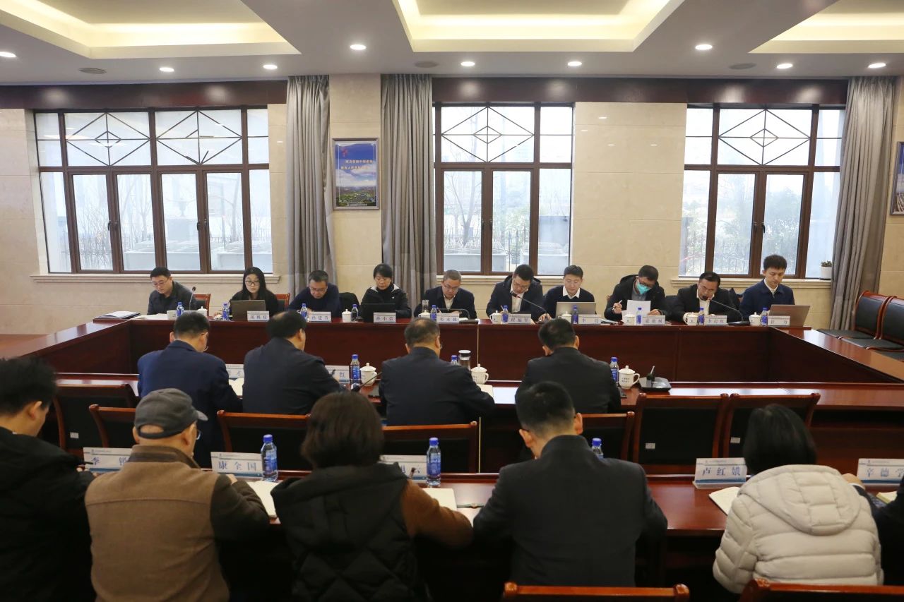集團公司總工程師、副總經理鄧永馳帶隊到公司開展大商務管理檢查