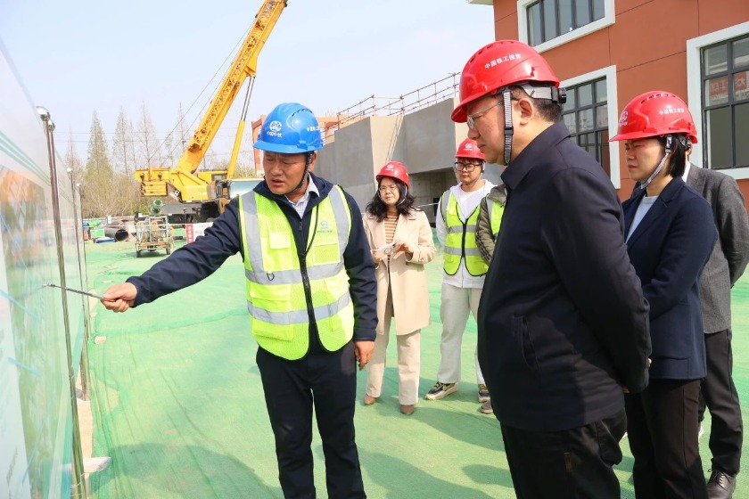 泰州市副市長(zhǎng)孫群到姜堰城區(qū)污水處理廠提標(biāo)、擴(kuò)建改造工程項(xiàng)目檢查指導(dǎo)工作