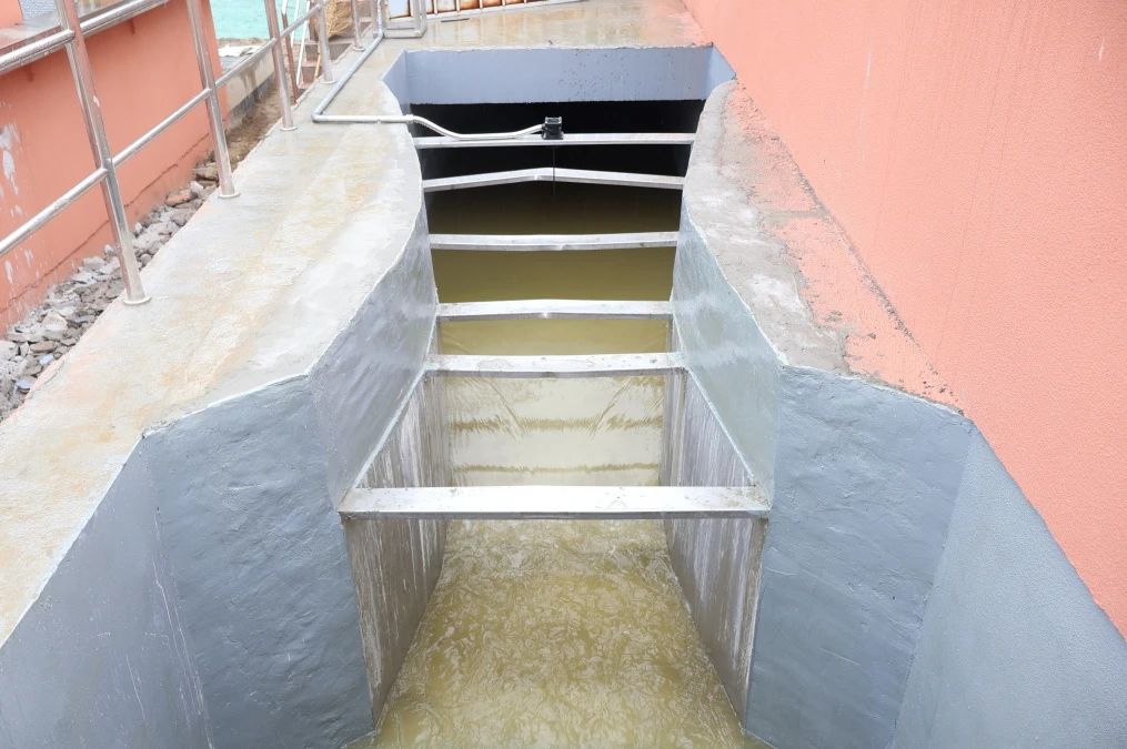 姜堰城區污水處理廠提標、擴建改造工程項目南區達標出水.jpg